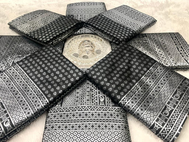 Vastra Rushita Black