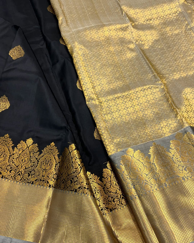 Vastra Creations Banarasi Soft Silk Saree with Unstitched Blouse