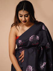 Vastra Silver More